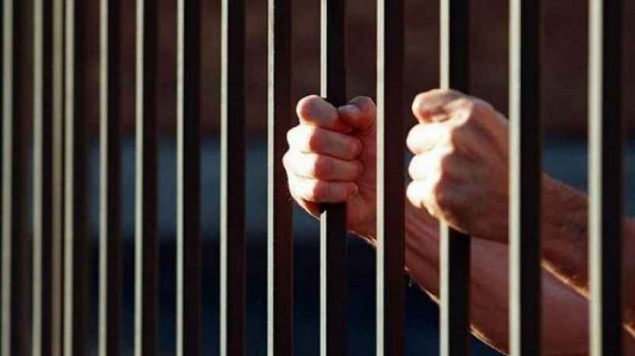 Mulţi condamnaţi eliberaţi înainte de termen se întorc după gratii