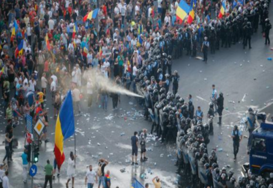 Peste 57.000 de cetăţeni cer procurorului general redeschiderea dosarului 10 august