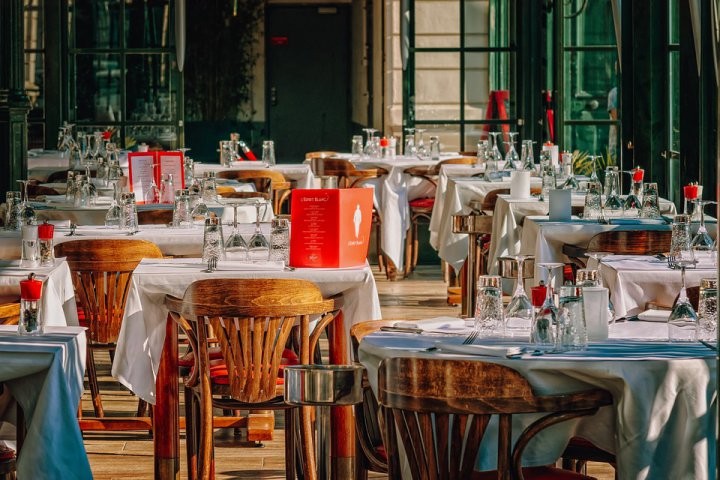 Restaurantele rămân închise!