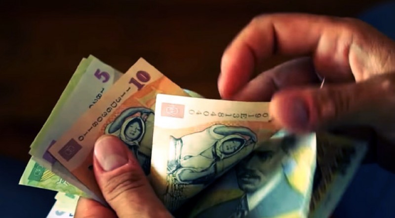 Doar 6% dintre români spun că veniturile actuale le permit un trai fără griji