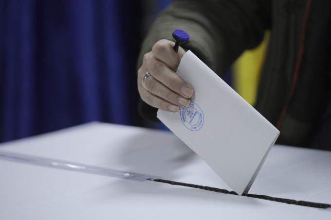 Începe perioada de depunere a candidaturilor la alegerile locale din 27 septembrie