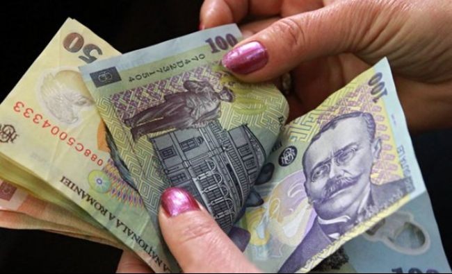 Fiecare elev va primit 350 de lei pentru a-și cumpăra uniformă