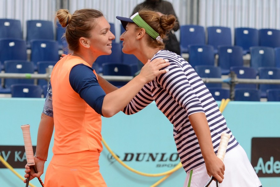 Semifinală românească la Praga! Simona Halep și Irina Begu luptă pentru un loc în finală