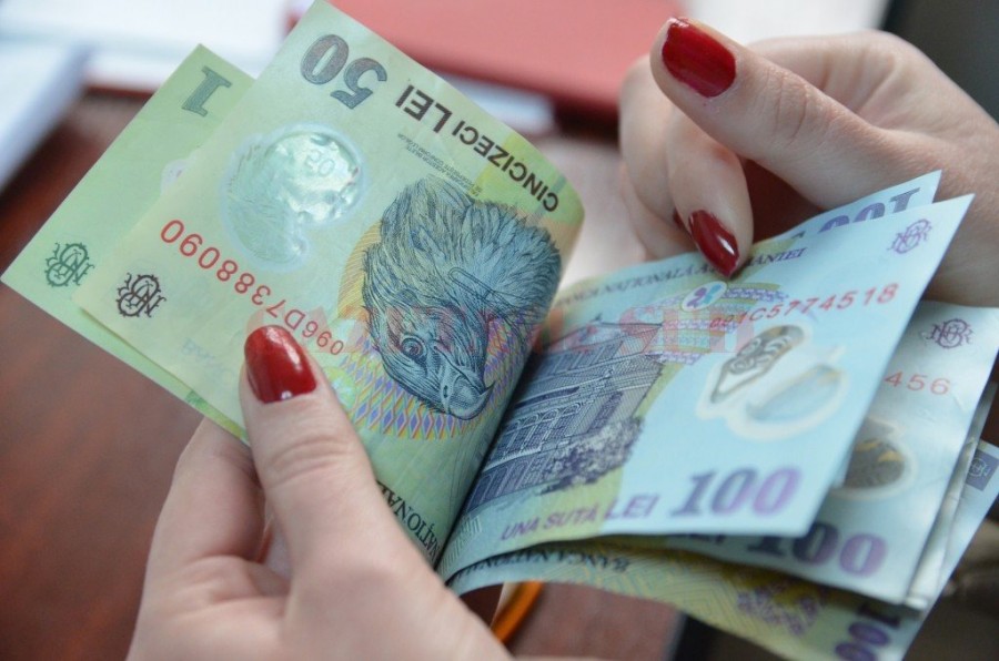 Cât primesc în plus copiii şi pensionarii de la 1 septembrie