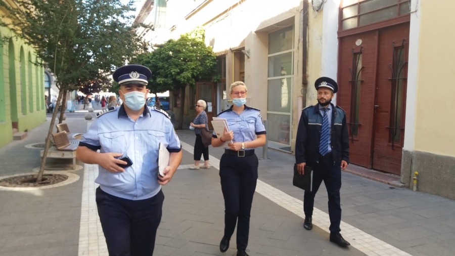Campanie de prevenire și informare pentru stoparea cerșetoriei, inițiată de polițiștii arădeni