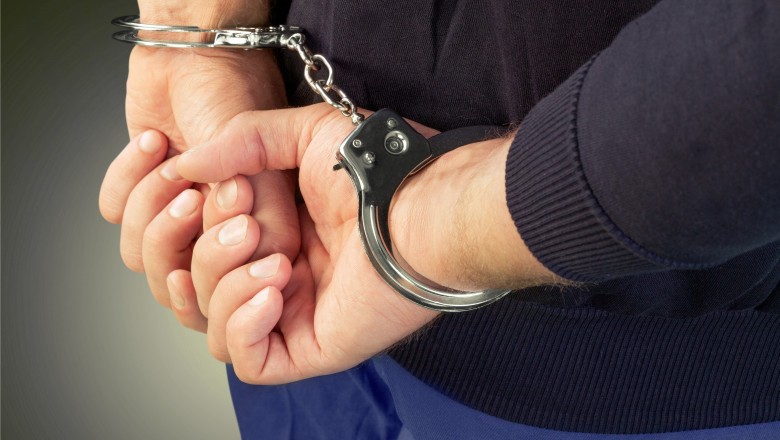 Profesor de sport, arestat pentru acte sexuale cu minore