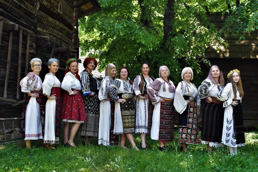 Ziua Universală a Iei, sărbătorită astăzi în ţara noastră şi în comunităţile româneşti din întreaga lume