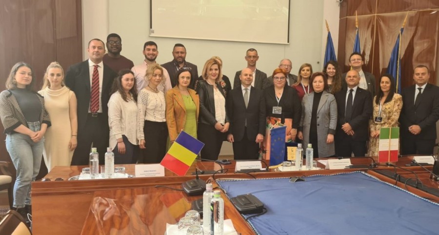 Ambasadorul Italiei, în vizită la UVVG. Excelenţa Sa Alfredo Maria Durante Mangoni a luat pulsul Universităţii de Vest „Vasile Goldiş” din Arad