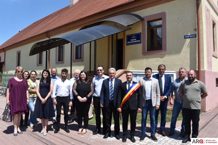 Sebiș - Muzeul Țării Zărandului a fost inaugurat  în cea mai veche clădire din oraș (FOTO)