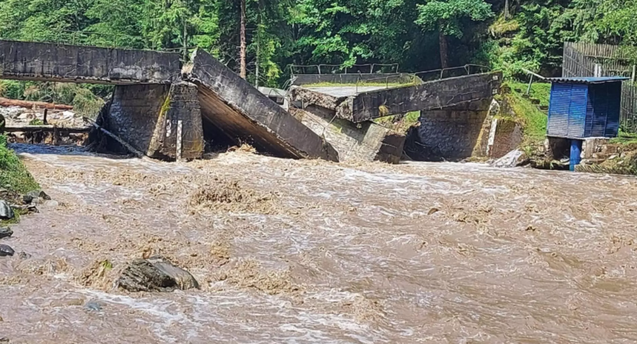 Alertă de inundații în tot vestul țării. Ce zone sunt vizate