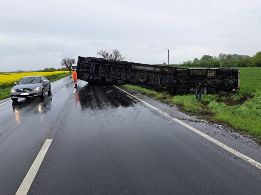 Trafic blocat pe DN7 în urma unui accident rutier