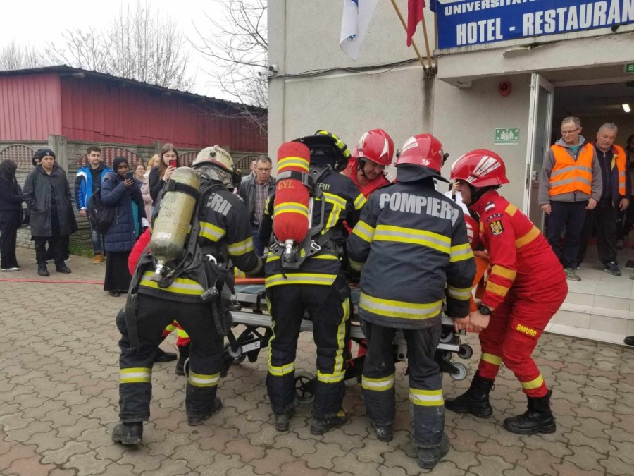 „Incendiu” în hotelul Universității de Vest „Vasile Goldiș” din Arad