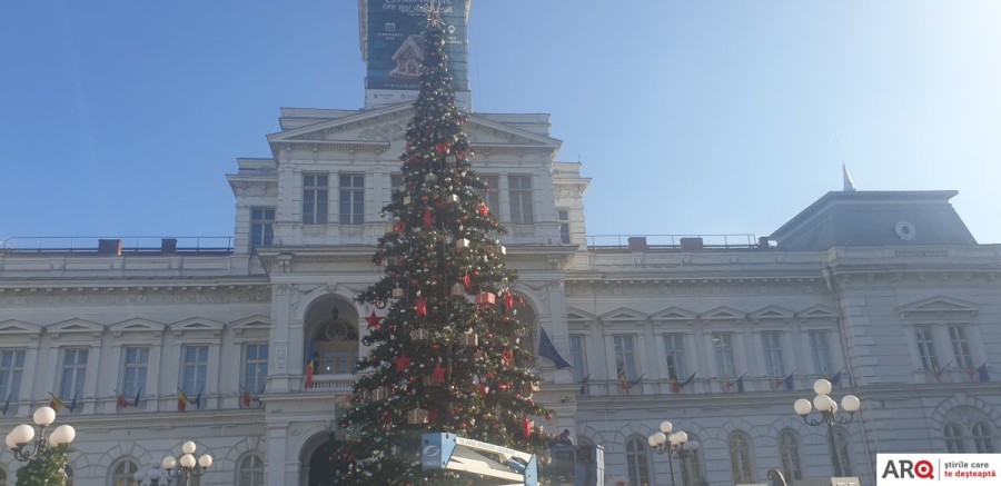 Când se aprinde iluminatul festiv și când vine Moș Nicolae