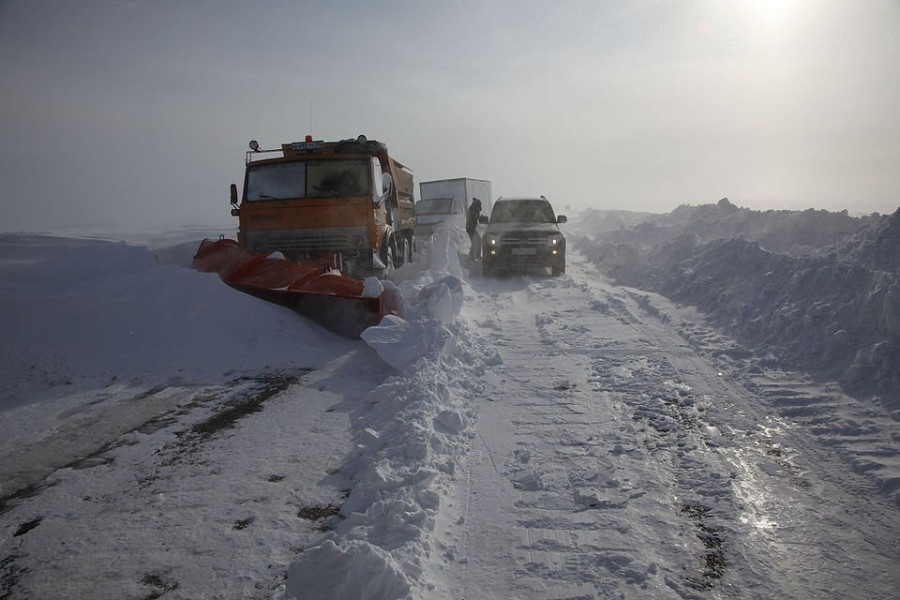 Vreme de iarnă în plină primăvară: zăpadă, viscol și temperaturi de până la -12 grade în România