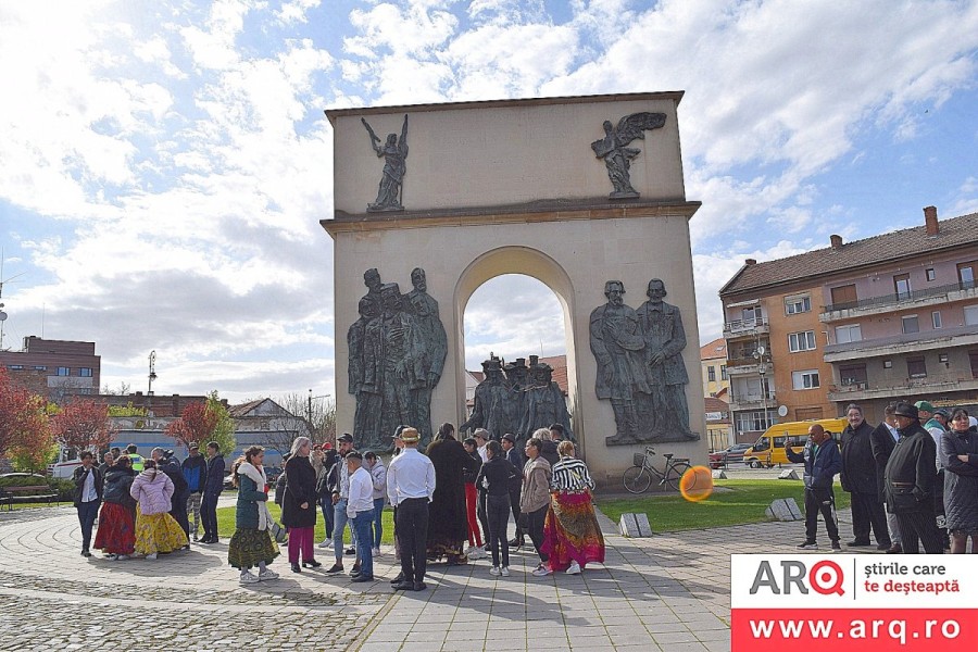 Ziua Internațională a Romilor sărbătorită în Piața Reconcilierii (Foto)