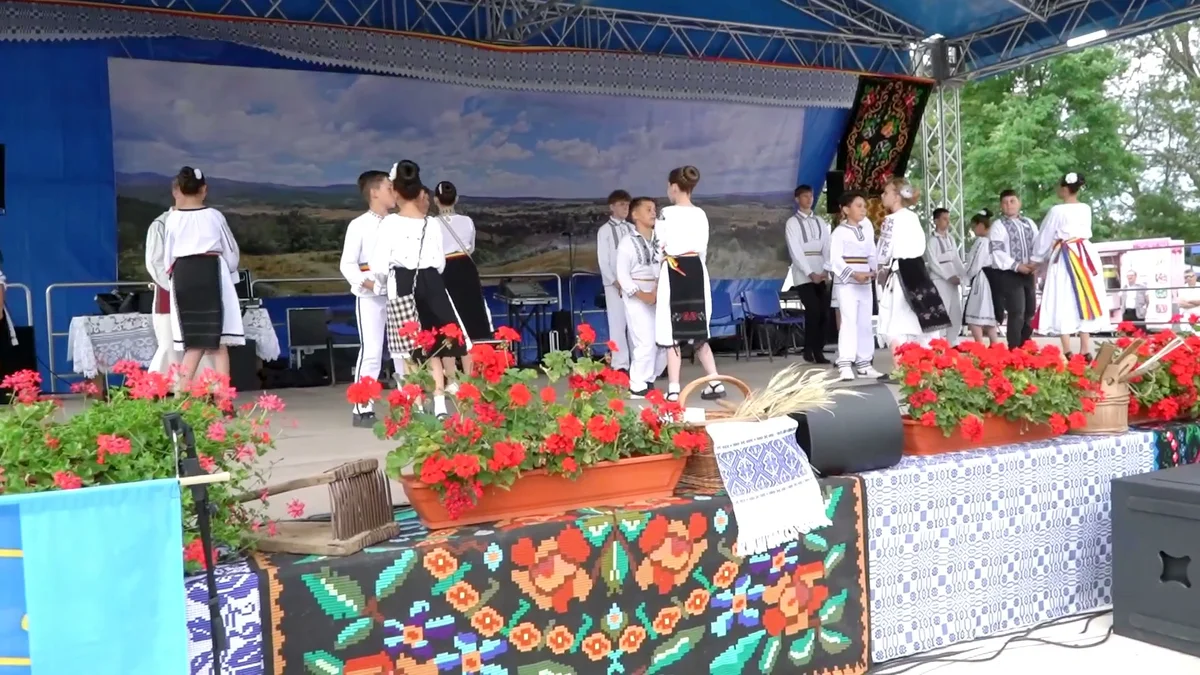 Nedeea Țării Hălmagiului a adunat mii de participanți