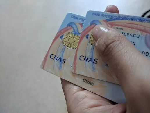 CNAS suspendă obligativitatea cardului de sănătate până la 31 august